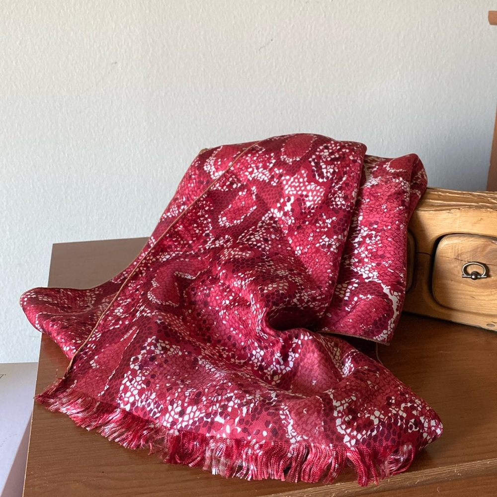 Doro 100% Silk Scarf